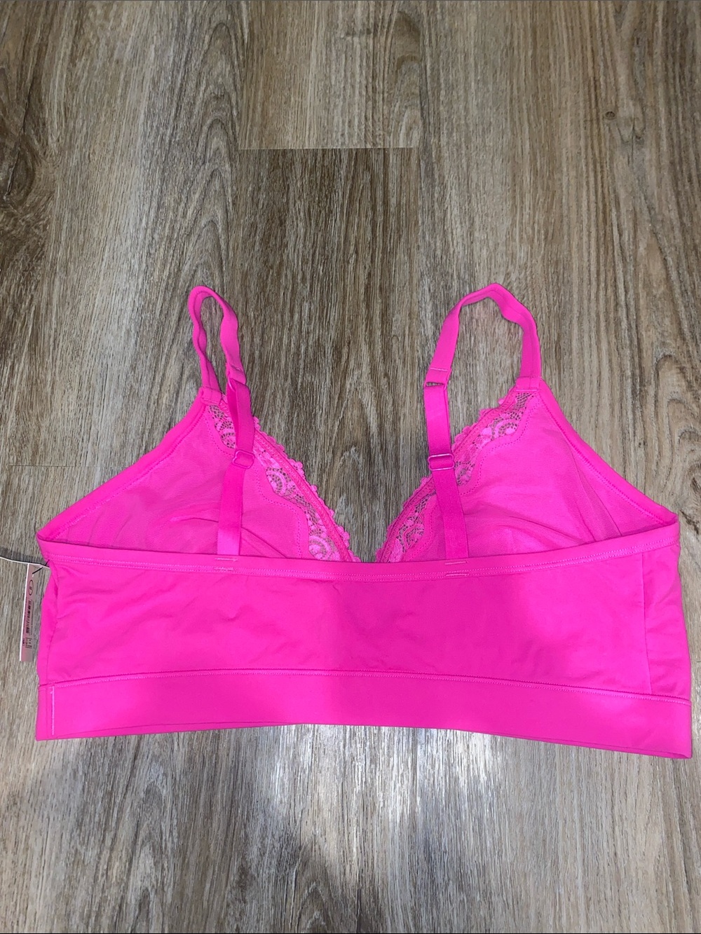 No Boundaries Neon Pink Lace-Trim Wireless Bralette - Picture 4 of 4